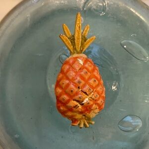 Vintage 60’s novelty enameled pineapple brooch with brushed gold tone back.
